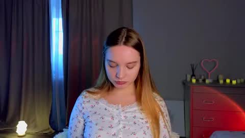 Alice online show from November 22, 12:36 pm