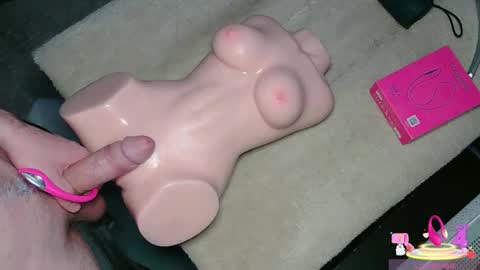 ThatsWhatSheSaid online show from October 31, 3:18 am