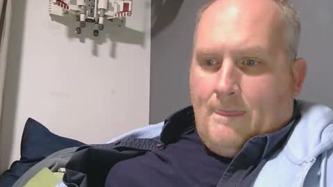 the007146368 online show from December 3, 7:47 pm