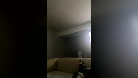 the04dark online show from June 18, 3:01 am