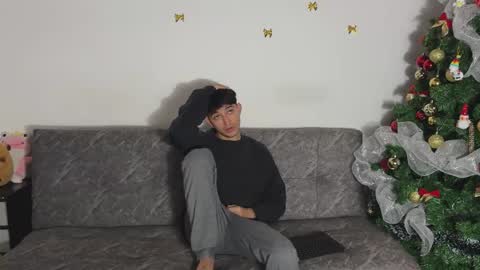 the_boys02 online show from December 20, 7:54 pm