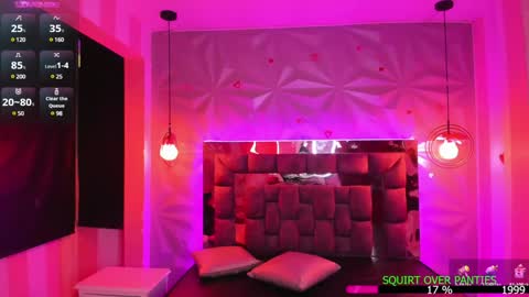 Snapshot of the_cat_girl_ chatting on January 29, 1:27 am i am Cat online show from January 29, 1:27 am