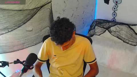 Snapshot of the_crack71 chatting on October 7, 5:31 pm Sean OPry online show from October 7, 5:31 pm