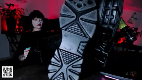 Goddess Misha online show from February 6, 9:50 pm