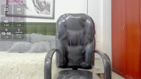   T H E    M A R K   K I N G online show from March 21, 5:39 pm