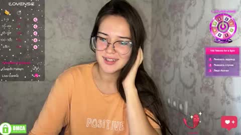 Snapshot of the_princese chatting on October 4, 10:02 am Alice online show from October 4, 10:02 am