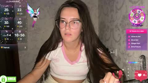 Snapshot of the_princese chatting on October 26, 8:41 pm Alice online show from October 26, 8:41 pm