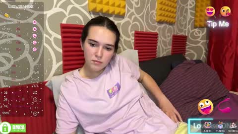 Snapshot of the_princese chatting on February 16, 9:05 pm Alice online show from February 16, 9:05 pm