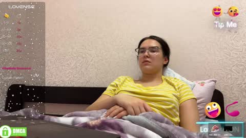 Snapshot of the_princese chatting on February 9, 1:11 am Alice online show from February 9, 1:11 am