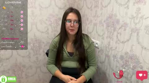 Snapshot of the_princese chatting on September 18, 6:56 pm Alice online show from September 18, 6:56 pm