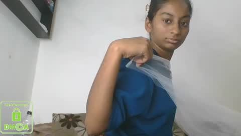 Snapshot of the_right_girl chatting on March 10, 7:11 am Suzan Sexy online show from March 10, 7:11 am