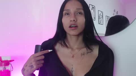 Snapshot of the_skinny_sweet chatting on October 8, 10:38 pm Andrea online show from October 8, 10:38 pm