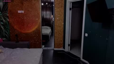 Vicky online show from March 12, 6:22 pm