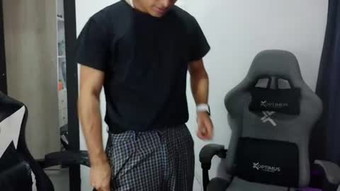 Danny online show from July 31, 11:28 pm
