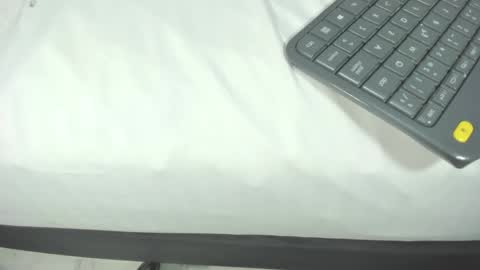 Snapshot of thedol1 chatting on February 2, 11:51 am Thedol1 online show from February 2, 11:51 am