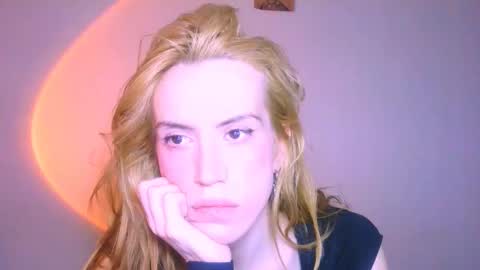 Yolanda online show from February 15, 6:06 pm