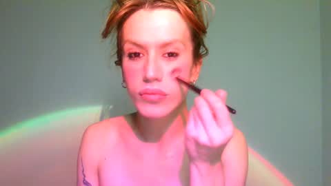 Yolanda online show from February 3, 8:13 pm