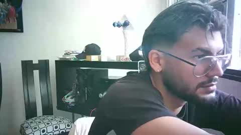 thedragonboyxxx online show from April 10, 2:44 pm