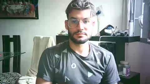 thedragonboyxxx online show from April 17, 3:25 pm