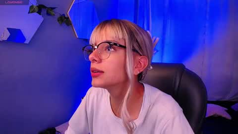 Peyton online show from November 12, 3:42 am