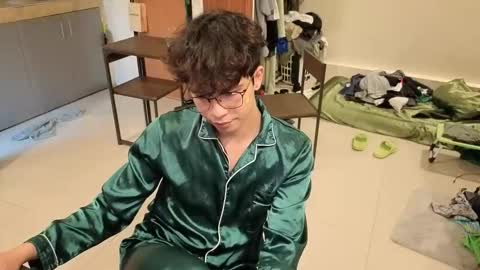 Green online show from May 16, 3:58 am
