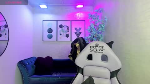 Theia  online show from November 29, 12:35 pm