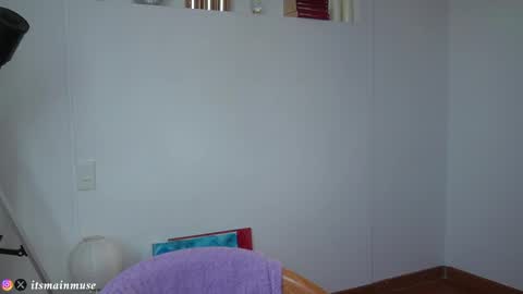 Iris online show from April 16, 8:53 pm