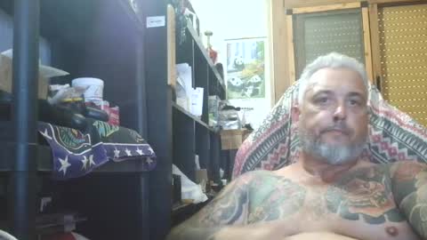 thekier online show from August 1, 3:35 pm