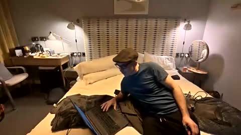 theladyduchess online show from April 9, 11:32 pm