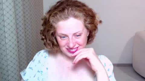 Ella online show from October 18, 6:01 pm