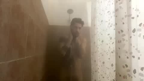 Snapshot of themarttinguyyy chatting on September 14, 12:35 am themarttinguyyy online show from September 14, 12:35 am