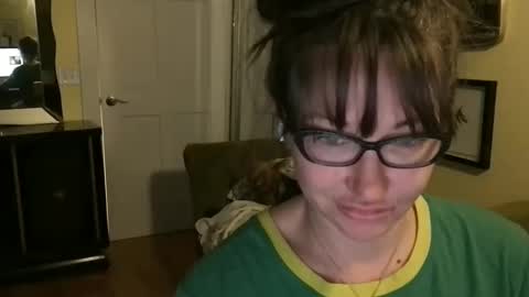 Cach Nelson online show from November 3, 9:32 am