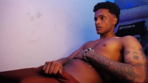 THEO online show from March 27, 10:33 pm