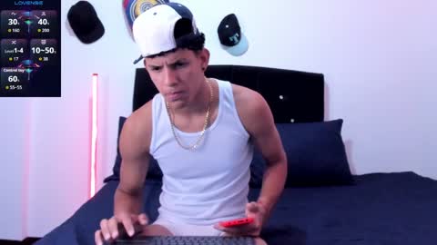 Theo online show from May 26, 6:58 pm