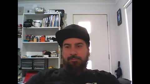 aussiebeard online show from February 14, 2:39 am