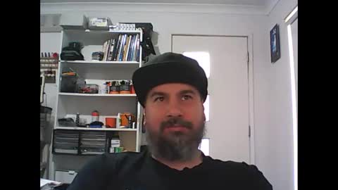 aussiebeard online show from October 14, 3:53 am