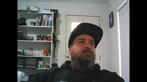 aussiebeard online show from October 24, 1:39 am