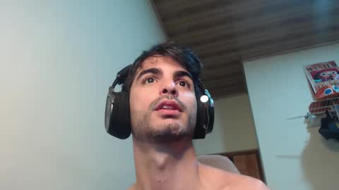 Santiago Enrique online show from February 19, 5:38 am