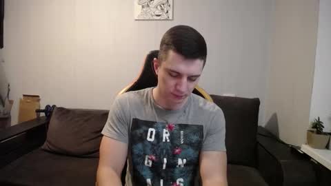 Nick   online show from November 20, 6:05 pm