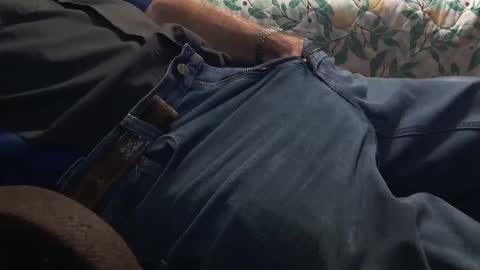 Snapshot of thetnguy chatting on October 11, 2:32 pm thetnguy online show from October 11, 2:32 pm