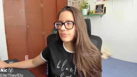 Nicole online show from October 10, 3:07 pm