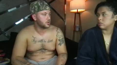 Snapshot of theviberoom chatting on September 23, 4:28 am The Vibe Room online show from September 23, 4:28 am