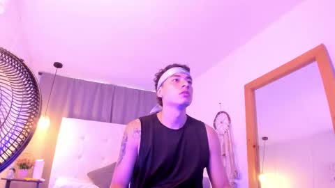 Thiago  online show from March 27, 12:39 pm