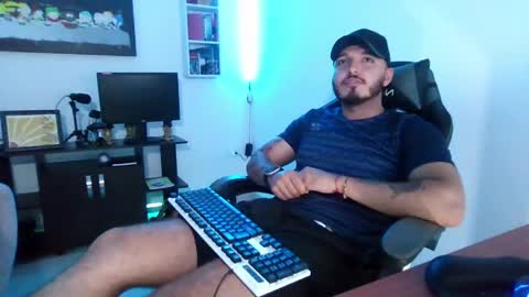 thiago_420 online show from May 15, 1:25 am
