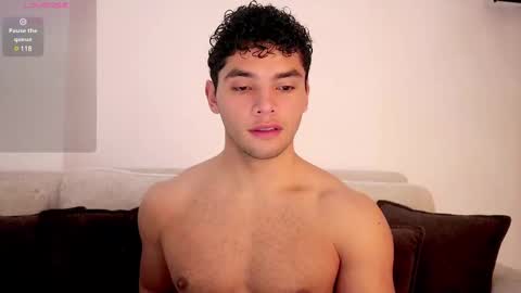 Just Thiago  online show from February 26, 4:49 pm