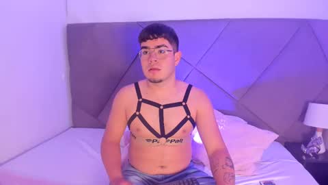 Snapshot of thiago_occonor chatting on October 7, 2:46 pm thiago_occonor online show from October 7, 2:46 pm