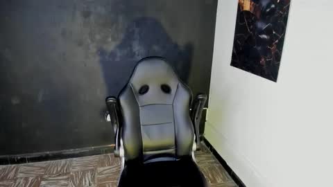 thiago_vibes212 online show from March 1, 9:19 pm