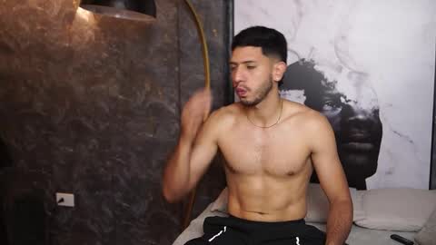 Thiago online show from December 22, 12:45 pm