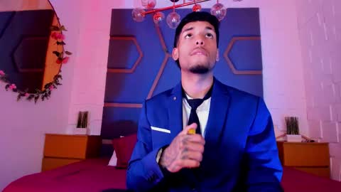 ThiagoFerreti online show from December 4, 8:08 pm