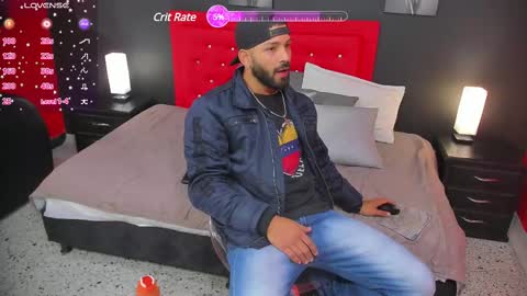 Snapshot of thiagomez17 chatting on February 27, 12:23 pm Thia Gomez online show from February 27, 12:23 pm
